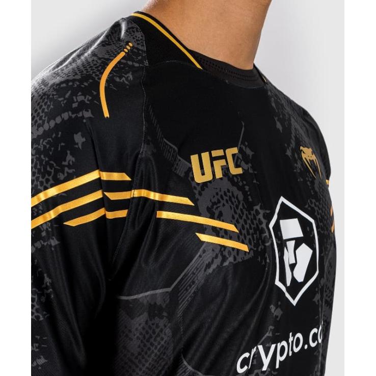 Venum X UFC authentiek Fight Night Walkout Adrenaline T-shirt - kampioen