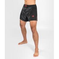 Venum Phantom MMA Shorts zwart / rood