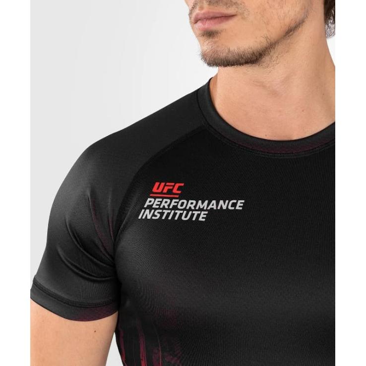 Venum UFC Performance Institute 2.0 rashguard met korte mouwen zwart/rood
